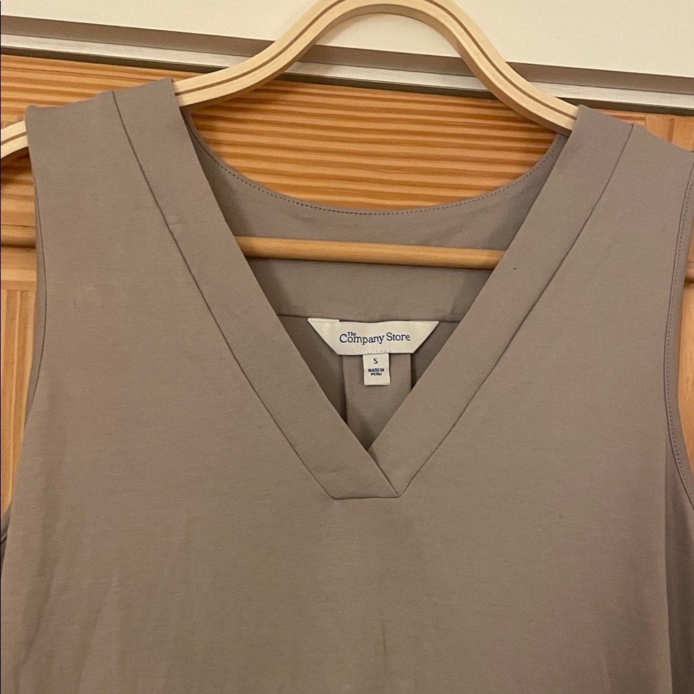The Company Store Gray V-Neck Midi Dress - Picture 2 of 4